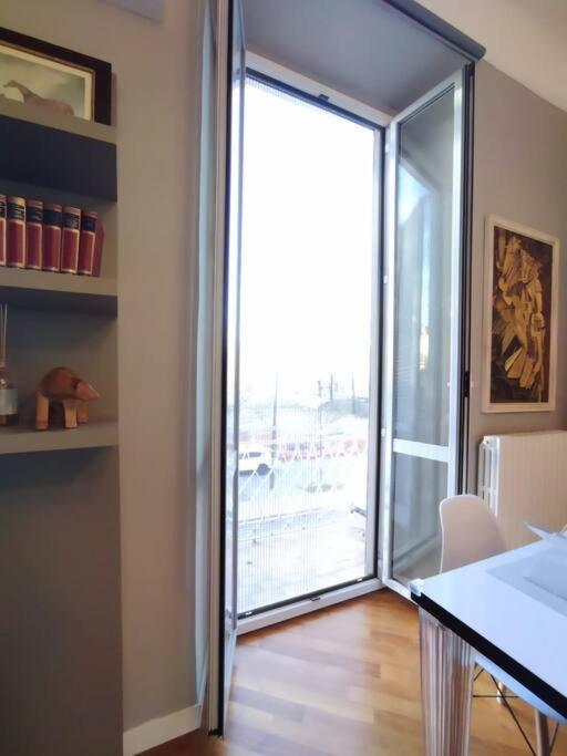 Ferienwohnung Smart Sarpi Monolocale Mailand Exterior foto